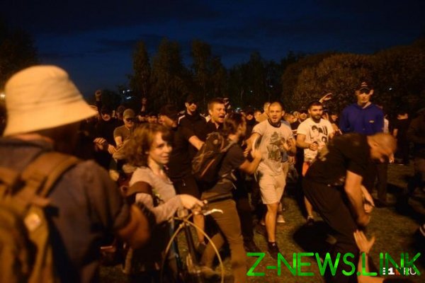 Ночь конкретных пацанов: как полиция слила екатеринбуржцев перед толпой спортсменов