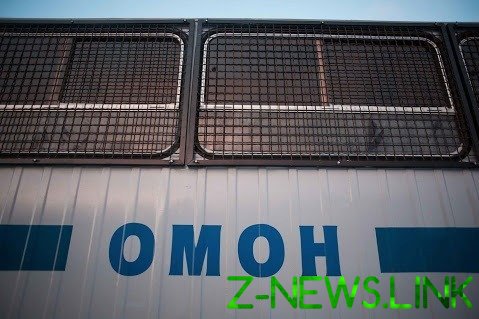 Очевидцы сообщили, что в ХМАО бойцы ОМОН избили гостей корпоратива