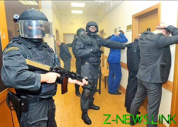 Спецслужбы провели обыск в центральном офисе башкирских налоговиков