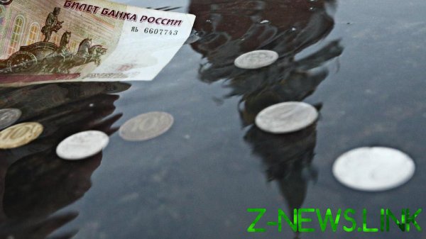 «Выше 100 за доллар»: Рублю предсказали новый обвал