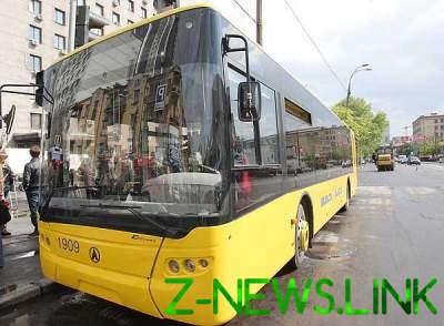 На киевской Троещине автобусы поменяют маршрут движения