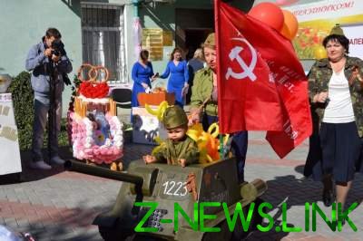 В Крыму состоялся «парад колясок», В Сети хохочут