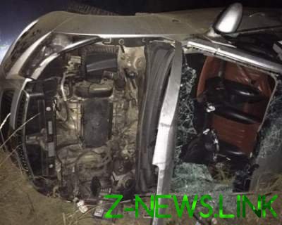 На Закарпатье «Chevrolet» врезался в дерево: погиб пассажир
