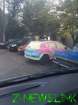 Необычный автомобиль во Львове развеселил украинцев