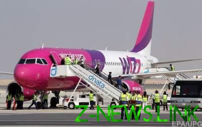 Wizz Air отменил оплату за ручную кладь