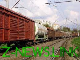 В Одессе поезд превратил Renault в груду металла