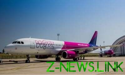 На борту Wizz Air вспыхнул скандал вокруг украинского языка