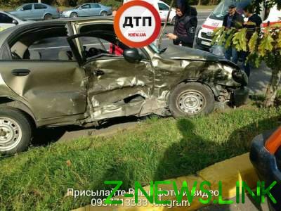 В Киеве столкнулись BMW и Daewoo: есть жертвы