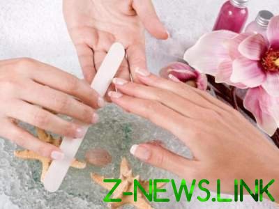 Эксперты назвали простые способы восстановления ногтей после наращивания