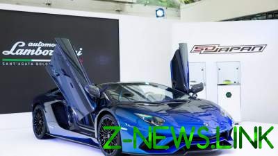 Lamborghini похвасталась лимитированной версией Aventador S Roadster 