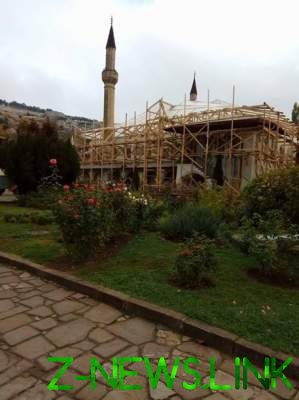 В Крыму изуродовали знаменитый дворец