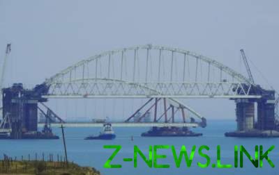 Началась установка автодорожной арки Керченского моста. Видео