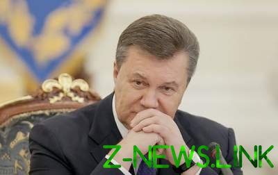 Экс-президенту Украины продлили российскую "прописку" 
