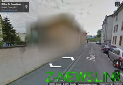 В Google Street View увидели изображение ужасного неизвестного существа