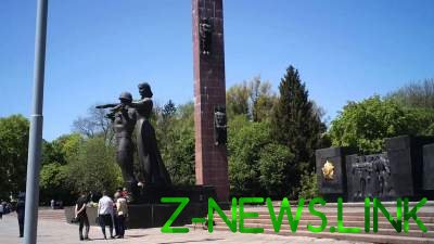 Во Львове хотят «модернизировать» советский Монумент Славы