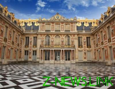 Так выглядит внутри знаменитый Версаль. Фото