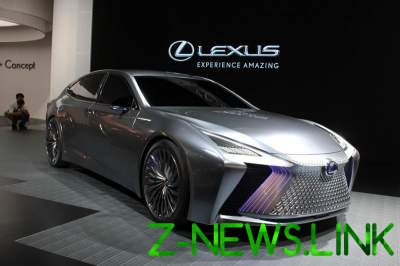Появились эксклюзивные фото нового седана Lexus 