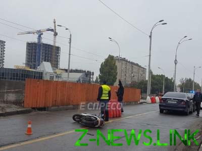 Жуткое ДТП в Киеве: водитель потерял сознание и сбил скутер