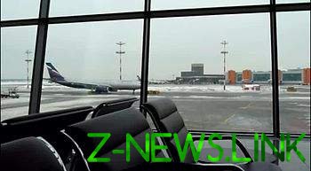 ЧП в России: в аэропорту сняли с рейса известного актера 