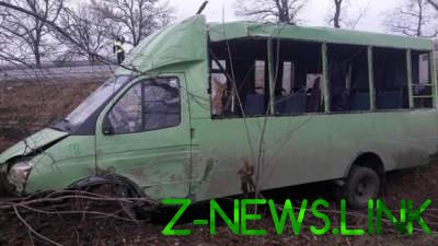 На Полтавщине столкнулись маршрутка и грузовик: погибла женщина