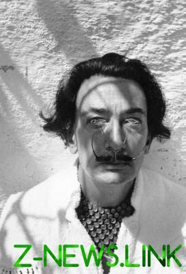 Необычные портреты короля сюрреализма Сальвадора Дали. Фото