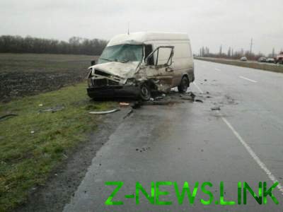 Массовое ДТП на Днепропетровщине: столкнулись 9 авто