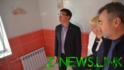 Школьный туалет за миллион в Мариуполе подняли на смех