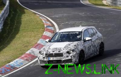 Появились первые "живые" фото нового BMW 