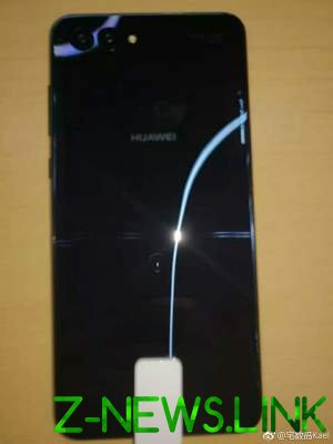 В Сети показали "живые" фото Huawei Nova 2S