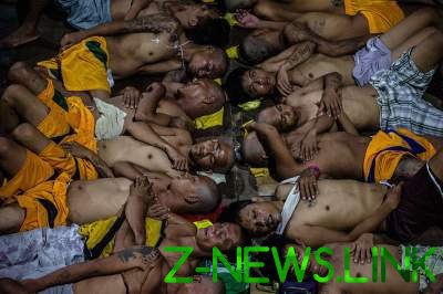 Ради этих снимков фотограф жил в самой жестокой филиппинской тюрьме. Фото