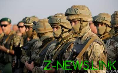 Порошенко торопит украинскую армию с переходом на стандарты НАТО