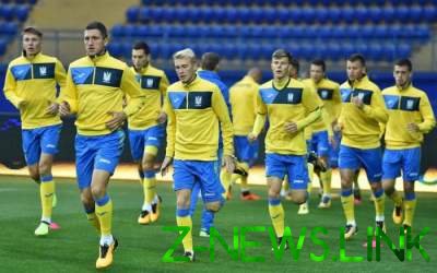 Новички сборной Украины по футболу взорвали Сеть исполнением хита. Видео