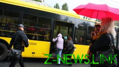 ДТП в Киеве: автобус сбил женщину 