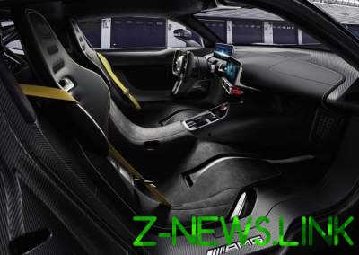 В Сети показали первый экземпляр Mercedes-AMG Project One 