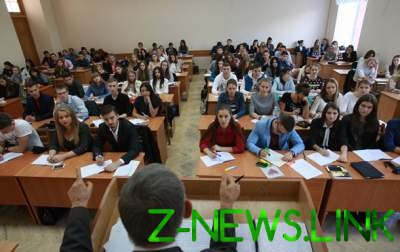 Украинским студентам повысили стипендию