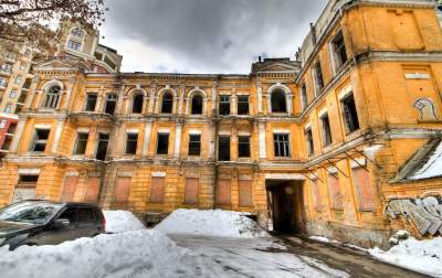 Самые колоритные дворики Киева. Фото