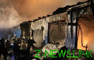 В Киеве произошел масштабный пожар. Видео