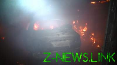 Масштабное ЧП в Харькове: горел гараж с иномарками 