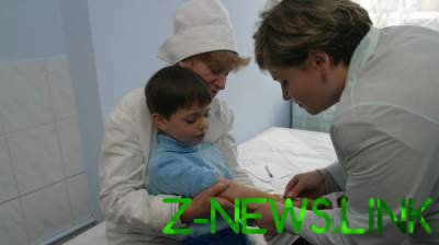 Украинцы стали чаще ездить в Европу для вакцинации