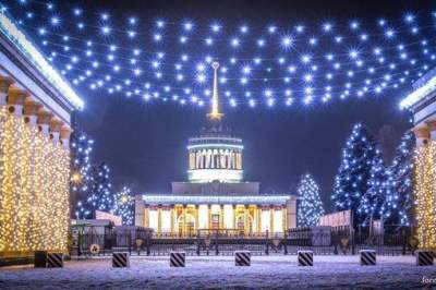 «Зимова країна»: в Киеве открылся парк развлечений. Видео