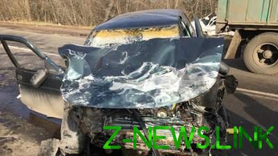 В Донецкой области столкнулись три авто, есть жертвы