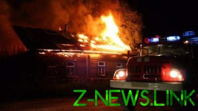 Россия: в пожаре частного дома погибло семь человек, в том числе дети