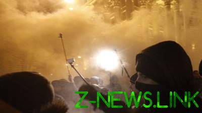 В центре Киева зажгли файера. Видео