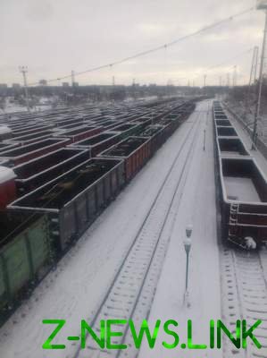 Как сейчас выглядят ж/д вокзалы на оккупированном Донбассе