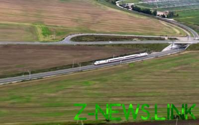 В Германии начал курсировать новый суперскоростной поезд. Видео