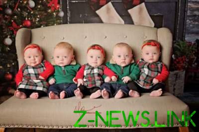 Первое рождество: фото сразу пяти малышей растрогало Сеть. Фото