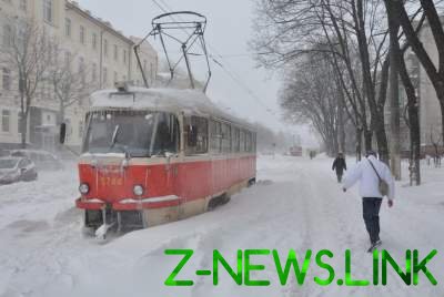 В Украине из-за снегопадов более 500 населенных пунктов без света