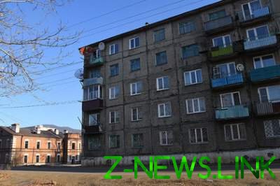 В России пенсионерку ветром сдуло с балкона 