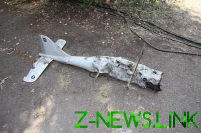 Украинские военные сбили российский беспилотник в небе над Донбассом. Видео