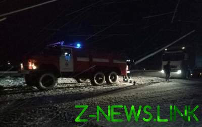 Снегопады на Закарпатье: трассу для грузовиков открыли
